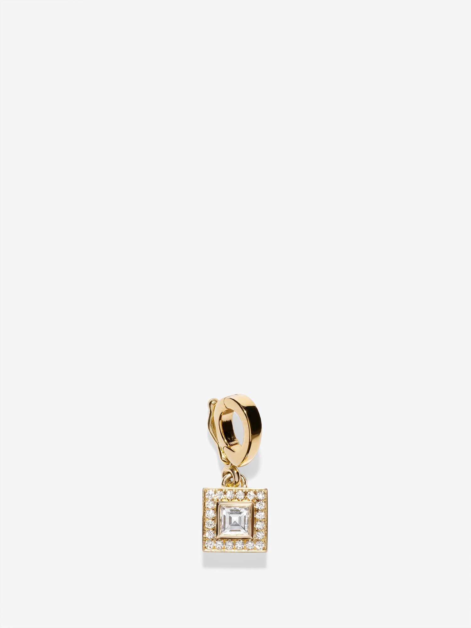 Silhouette Small Carre Diamond Charm